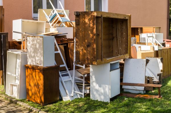 Junk Haul Away Service in Newark