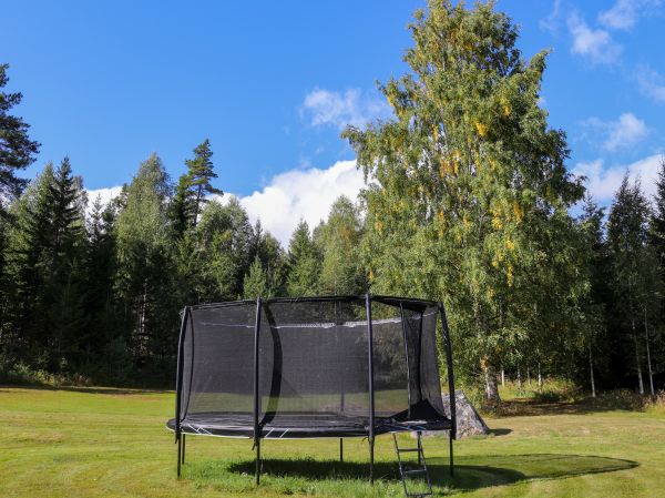 Trampoline Removal in Newark