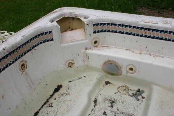 Hot Tub Removal in Newark